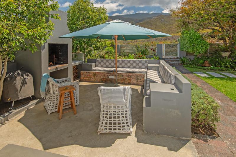 3 Bedroom Property for Sale in Voelklip Western Cape